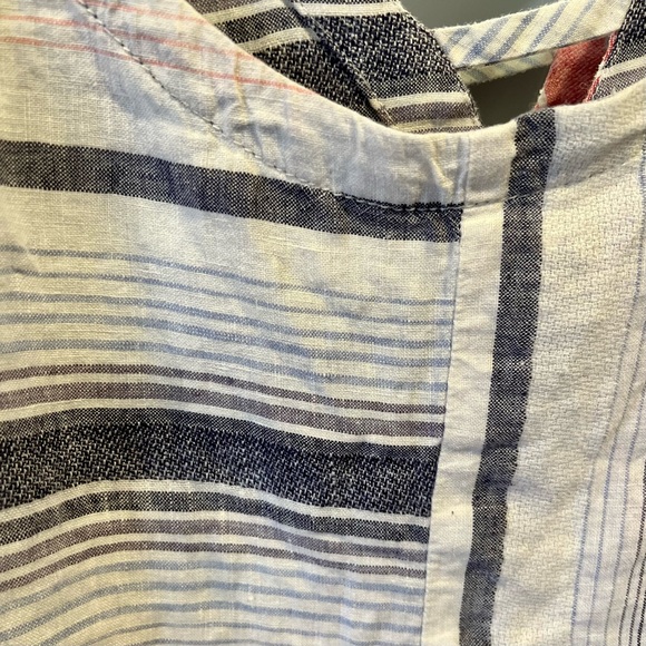 CASLON V-BACK LINEN TOP - Picture 7 of 11